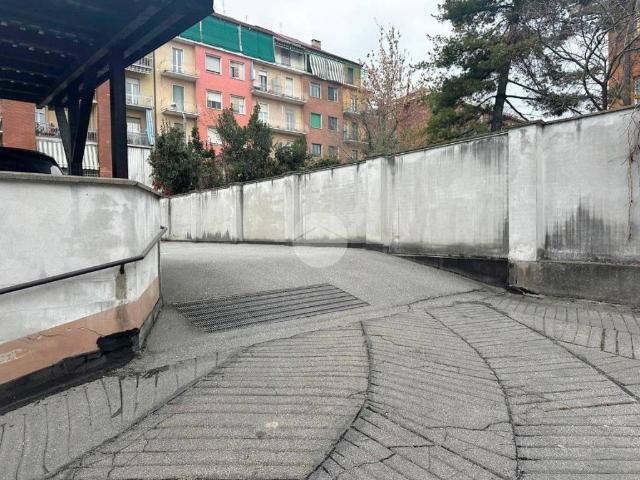 Box / Garage in vendita a Torino TO