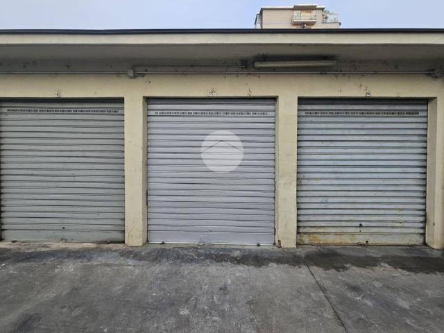 Box / Garage in vendita a Torino TO