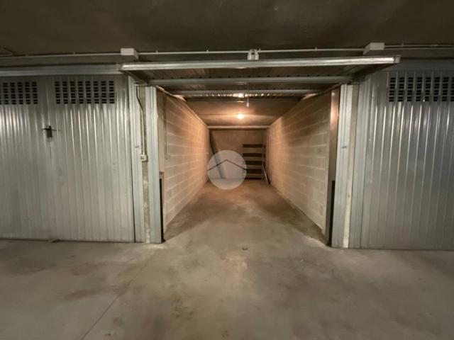 Box / Garage in vendita a Torino TO
