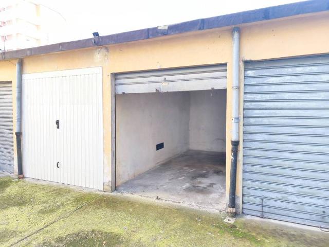 Box / Garage in vendita a Torino TO