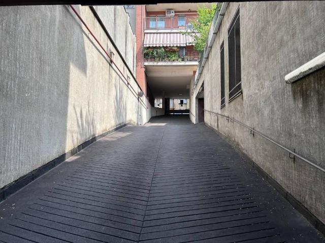 Box / Garage in vendita a Torino TO