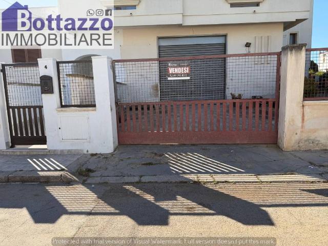 Box / Garage in vendita a Torricella TA