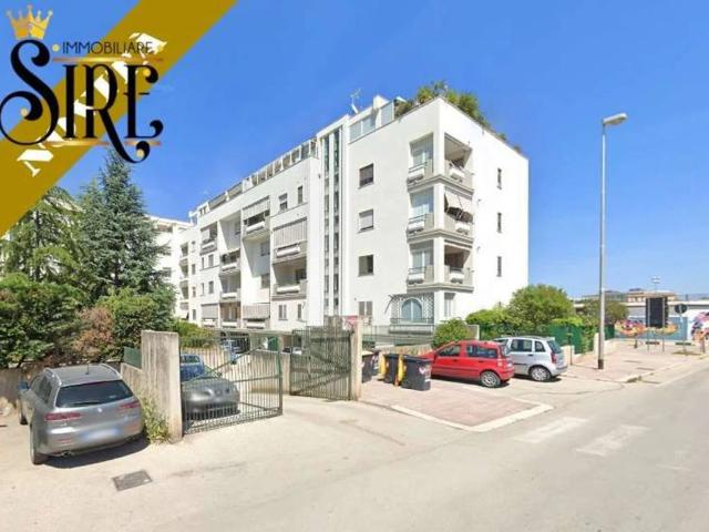 Box / Garage in vendita a Trani BT