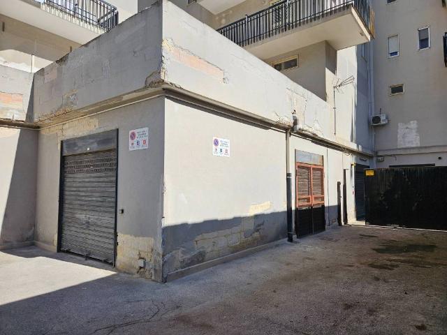 Box / Garage in vendita a Trani BT