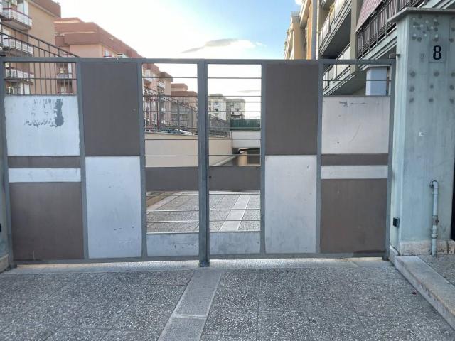 Box / Garage in vendita a Trani BT