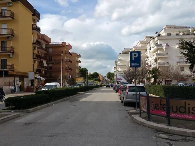 Box / Garage in vendita a Trani BT