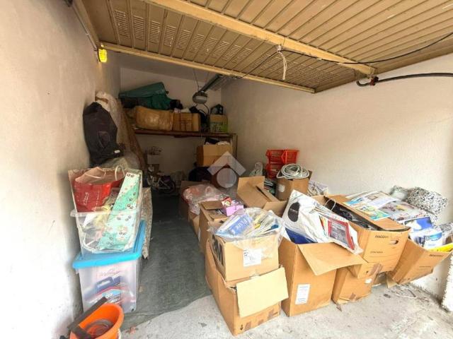 Box / Garage in vendita a Trecate NO