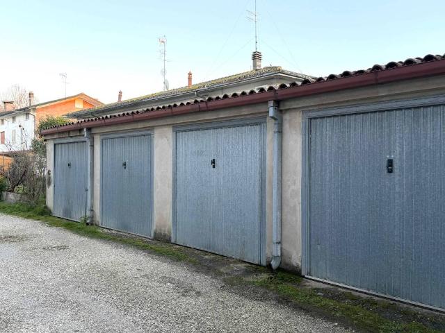 Box / Garage in vendita a Tresignana FE