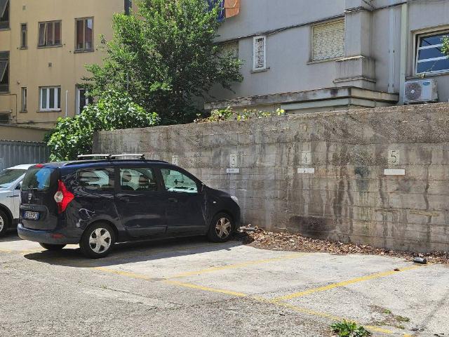 Box / Garage in vendita a Trieste TS