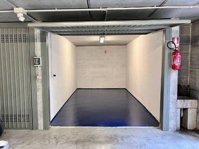 Box / Garage in vendita a Varazze SV
