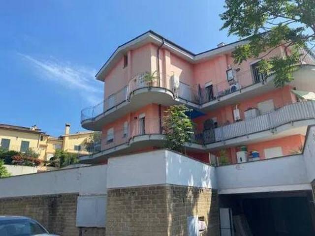 Box / Garage in vendita a Velletri RM