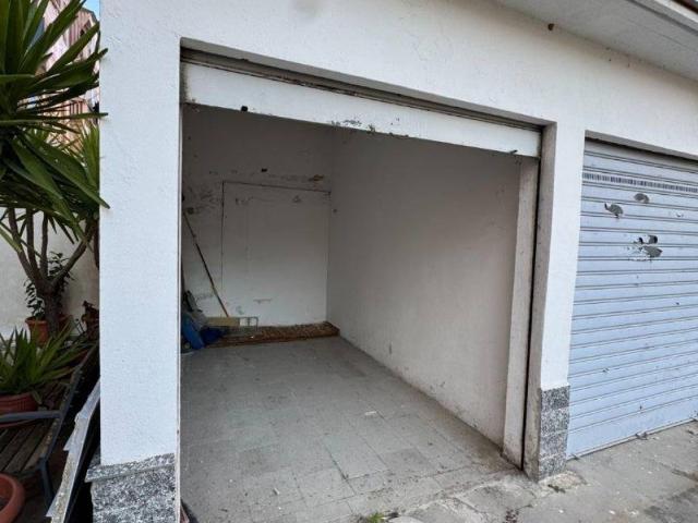 Box / Garage in vendita a Vercelli VC