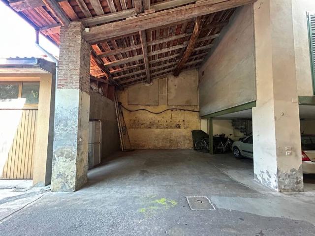 Box / Garage in vendita a Verolanuova BS