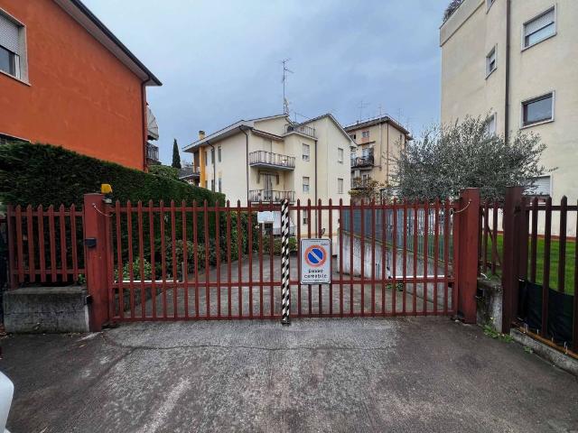 Box / Garage in vendita a Verona VR