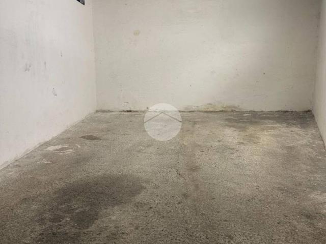 Box / Garage in vendita a Verona VR