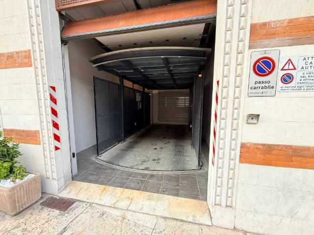 Box / Garage in vendita a Verona VR