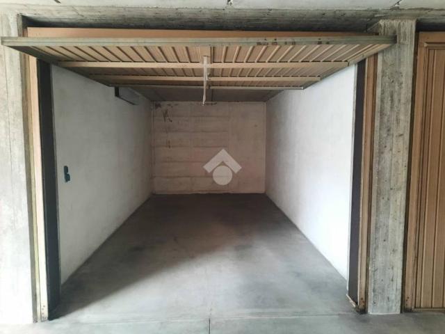 Box / Garage in vendita a Verona VR