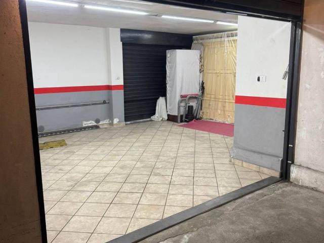 Box / Garage in vendita a Viagrande CT