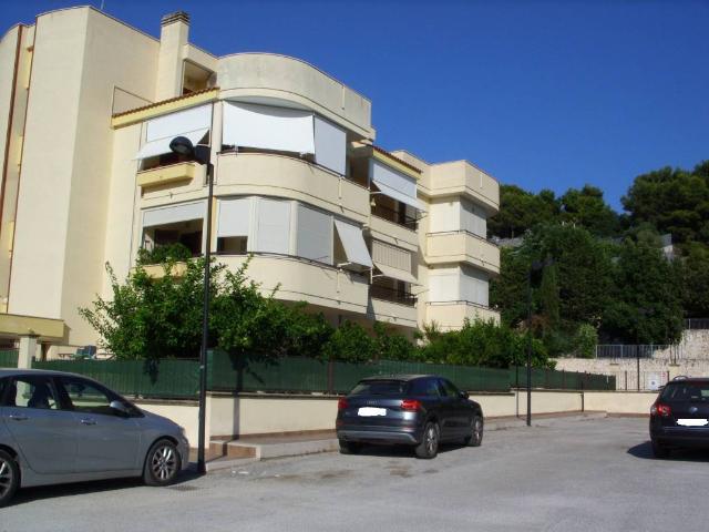 Box / Garage in vendita a Vieste FG