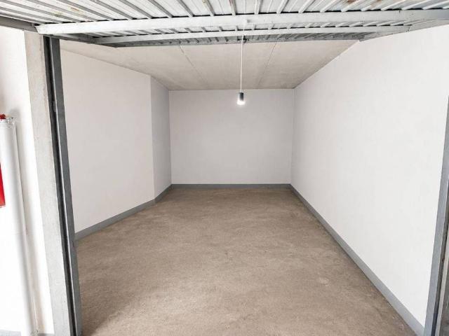 Box / Garage in vendita a Villa d'Almè BG