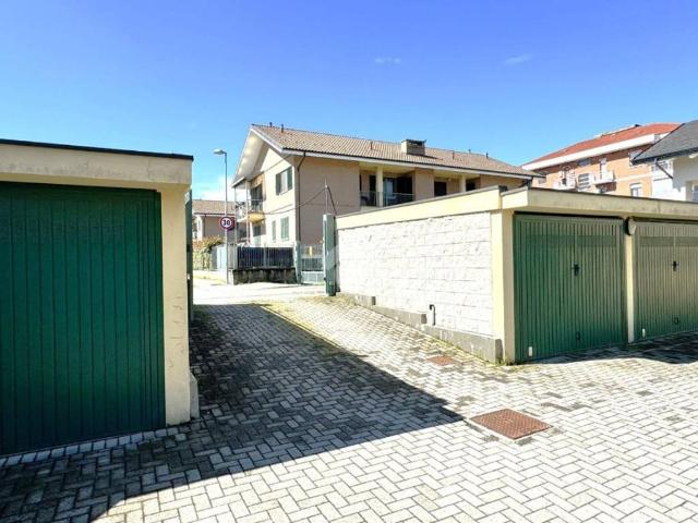 Box / Garage in vendita a Volpiano TO