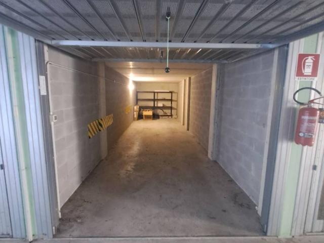 Box / Garage in vendita a Zanica BG
