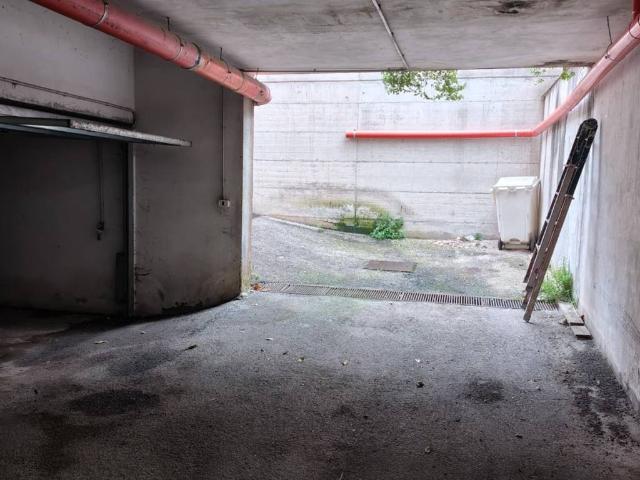 Box / Garage in vendita a Acerra NA