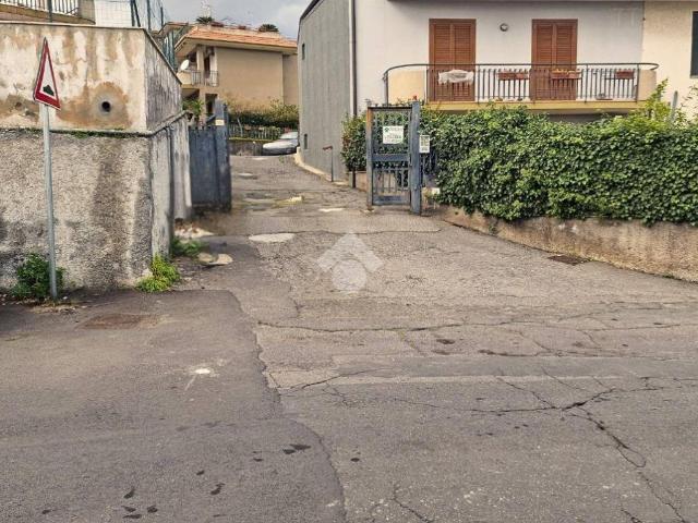 Box / Garage in vendita a Aci Sant'Antonio CT
