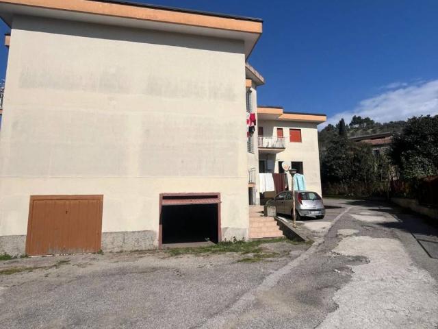 Box / Garage in vendita a Agropoli SA