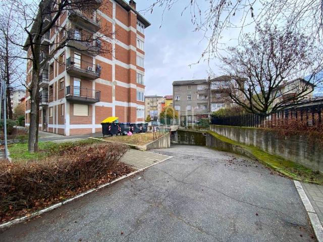 Box / Garage in vendita a Aosta AO
