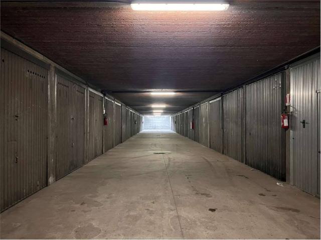 Box / Garage in vendita a Aosta AO