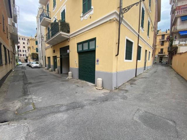 Box / Garage in vendita a Alassio SV