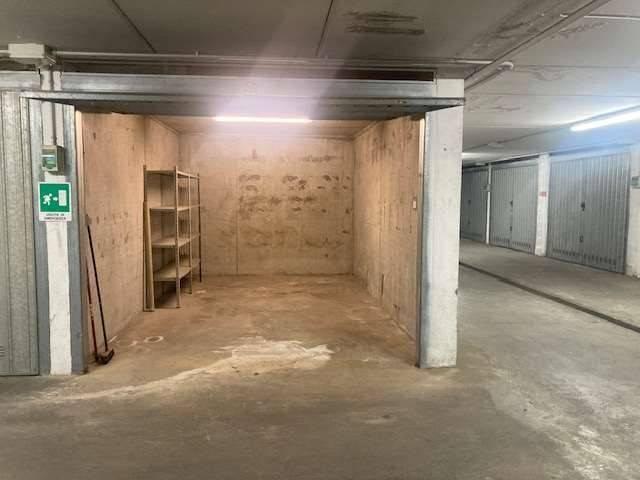 Box / Garage in vendita a Albenga SV