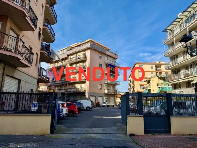 Box / Garage in vendita a Albenga SV