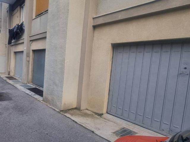 Box / Garage in vendita a Albisola Superiore SV