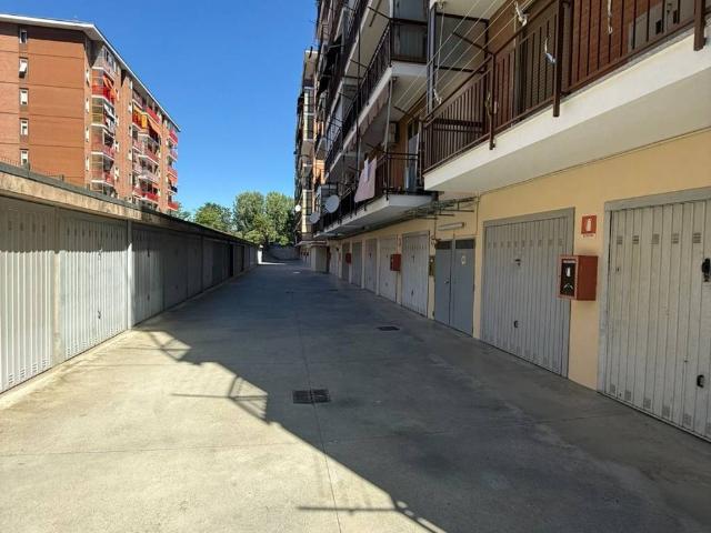 Box / Garage in vendita a Alessandria AL
