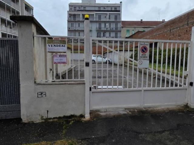 Box / Garage in vendita a Alessandria AL