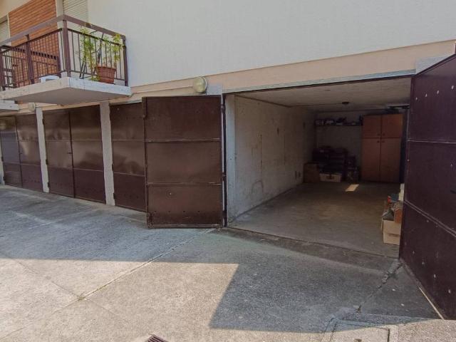 Box / Garage in vendita a Alzano Lombardo BG