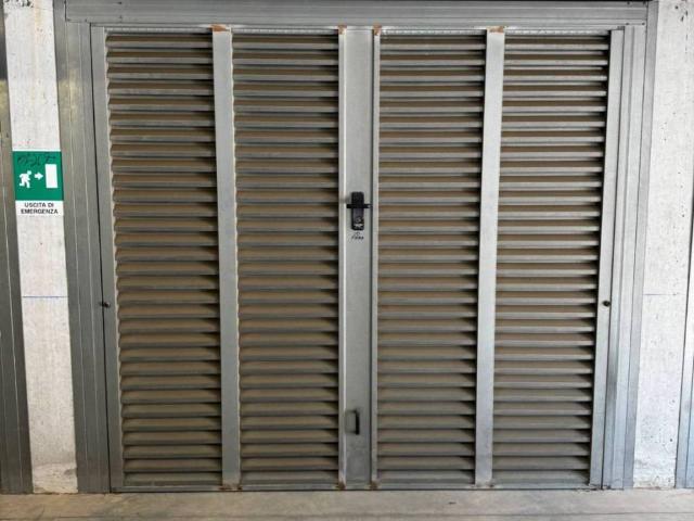 Box / Garage in vendita a Andora SV