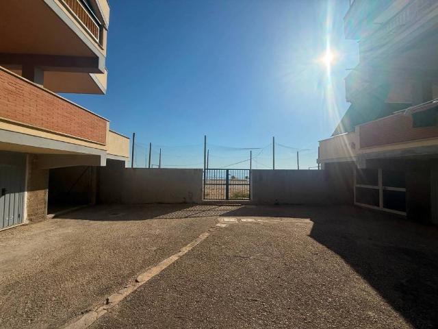 Box / Garage in vendita a Anzio RM