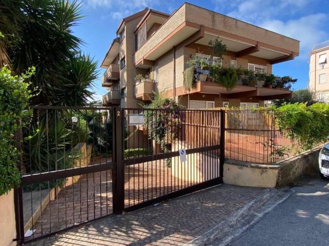 Box / Garage in vendita a Anzio RM