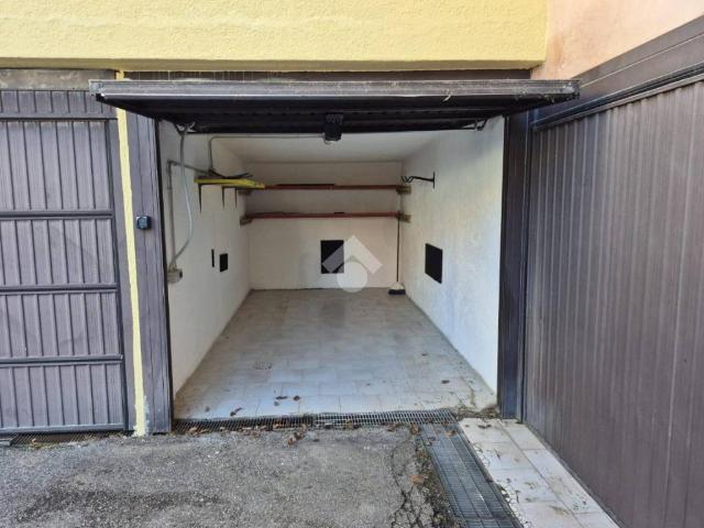 Box / Garage in vendita a Asiago VI