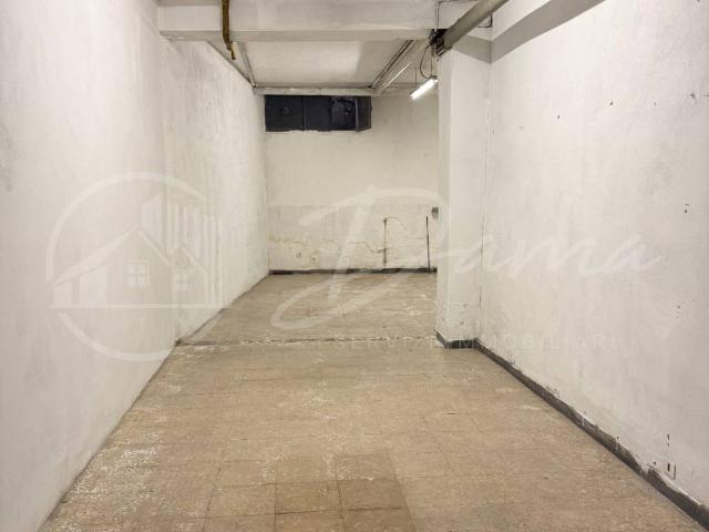Box / Garage in vendita a Asti AT