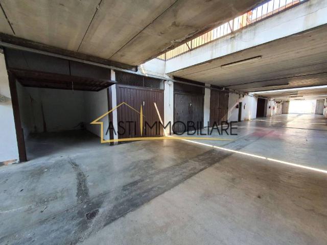 Box / Garage in vendita a Asti AT