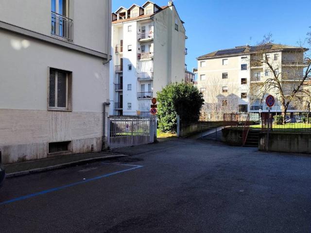 Box / Garage in vendita a Asti AT