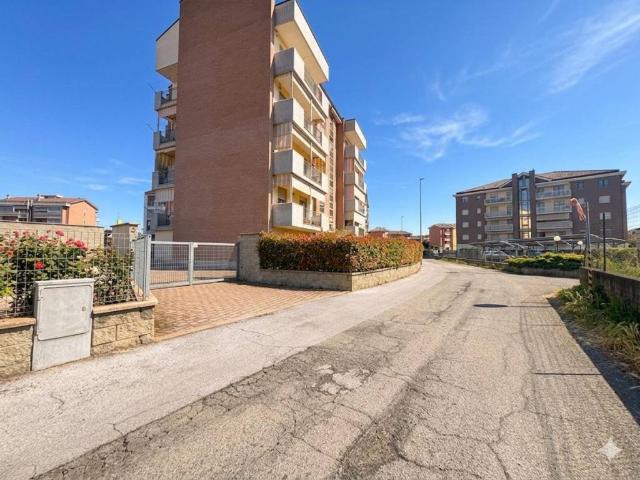 Box / Garage in vendita a Asti AT