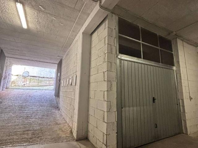 Box / Garage in vendita a Aprilia LT