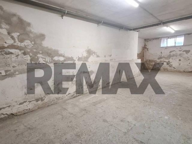 Box / Garage in vendita a Arezzo AR