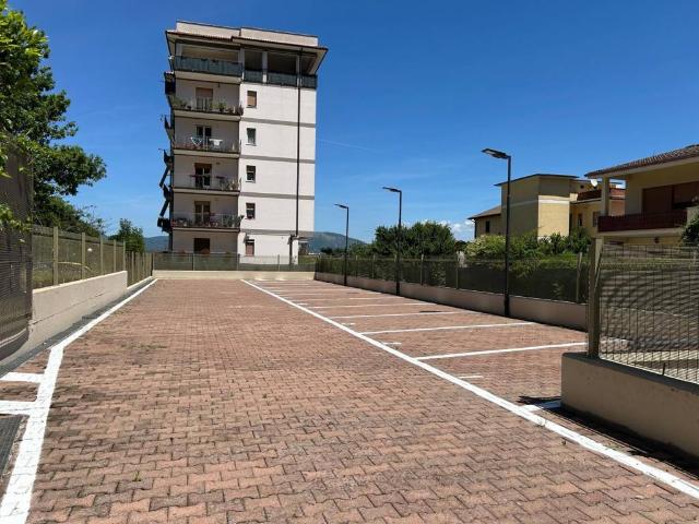 Box / Garage in vendita a Artena RM