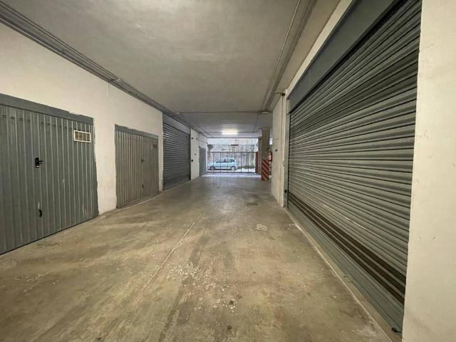 Box / Garage in vendita a Avellino AV